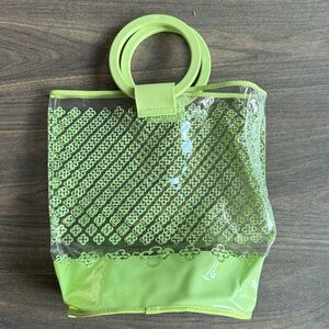 Green beach tote bag